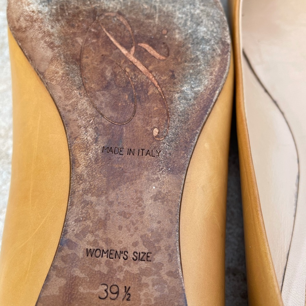 Roger Vivier Paris shoes - Picture 8 of 12